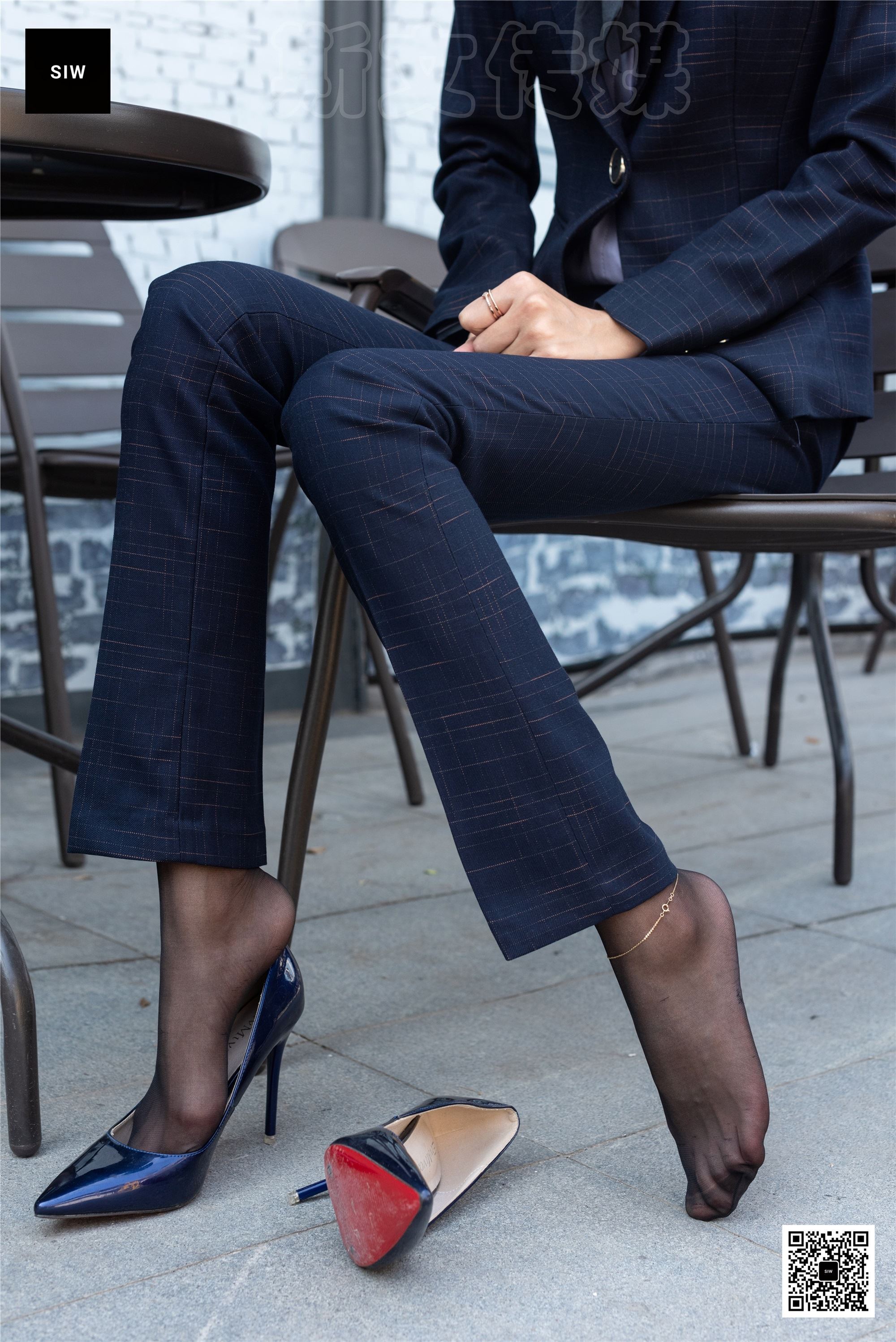 SIW斯文传媒 061 秋冬厚毛呢方格制服优雅修身西装套（蓉儿）